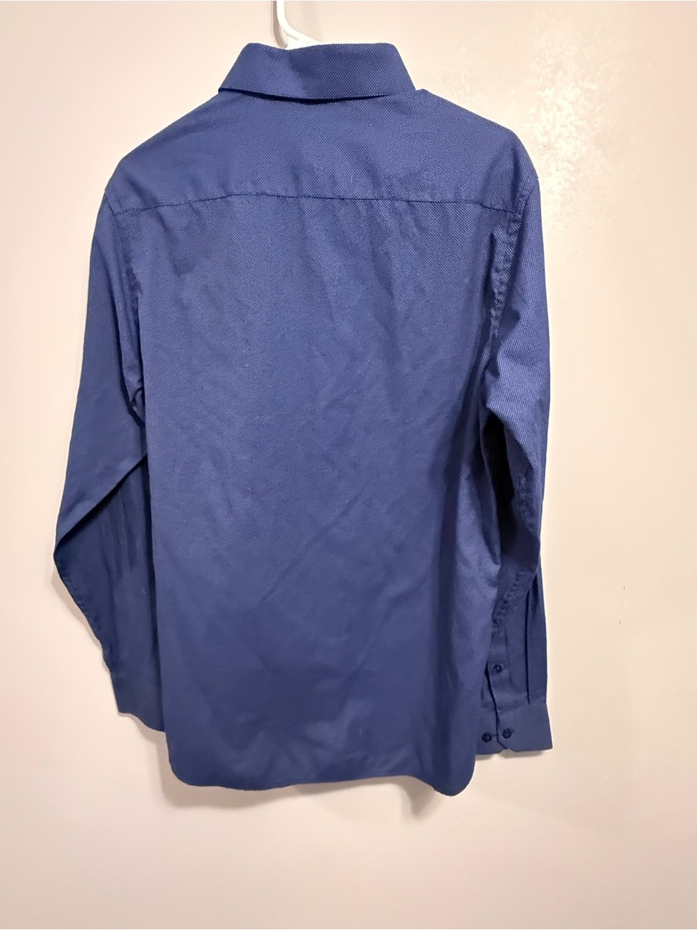 Men's Blue Long-Sleeve Dress Shirt with Point Collar - Picture 4 of 13
